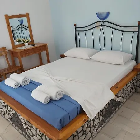 Stavros Hotel